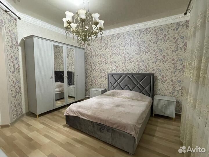 Кровать двухспальная 180 200 с ящиками