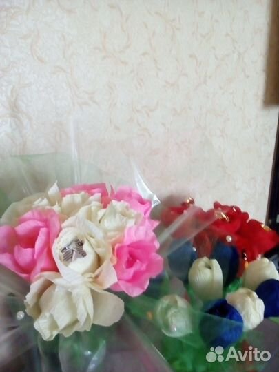 Букеты из игрушек и конфет