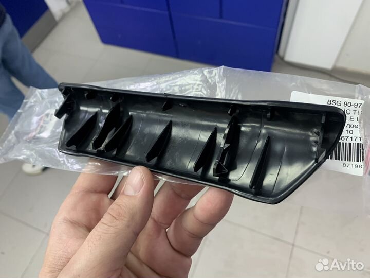 Накладка внутренней дверной ручки на volkswagen t5