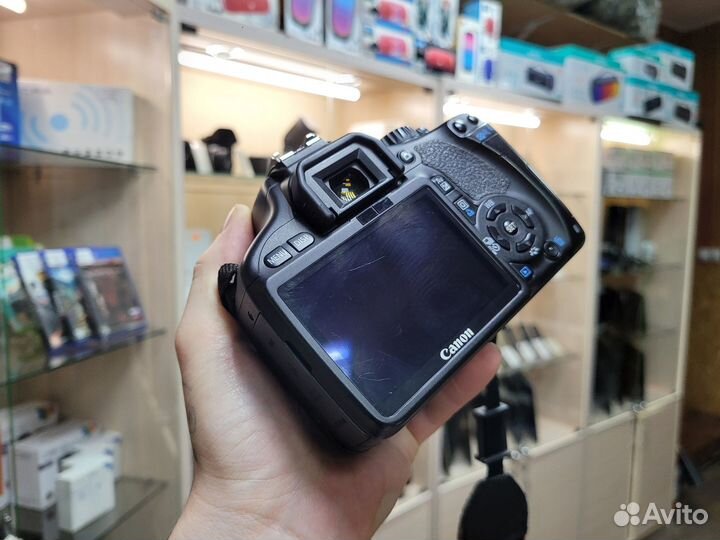 Canon EOS 550D Body пробег: 18785