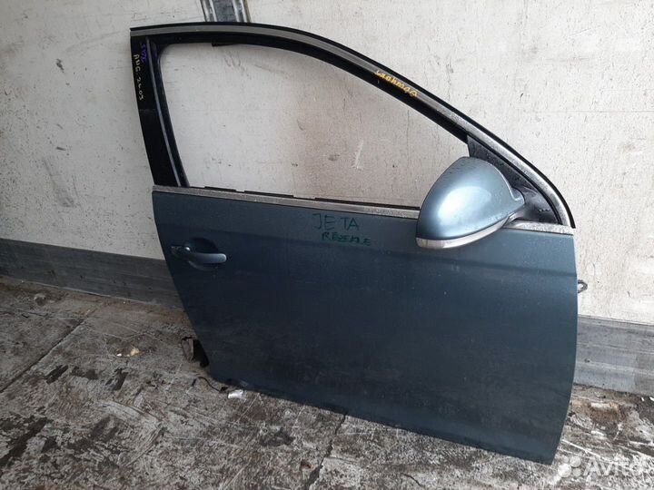 Дверь передняя правая Фольксваген Джетта 5 оригина
