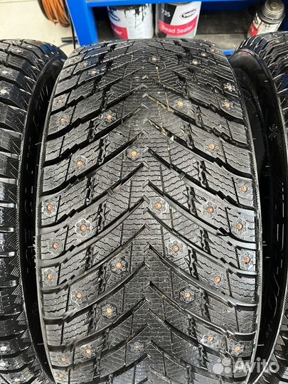 Arivo Ice Claw ARW7 245/45 R18 и 275/40 R18 103T