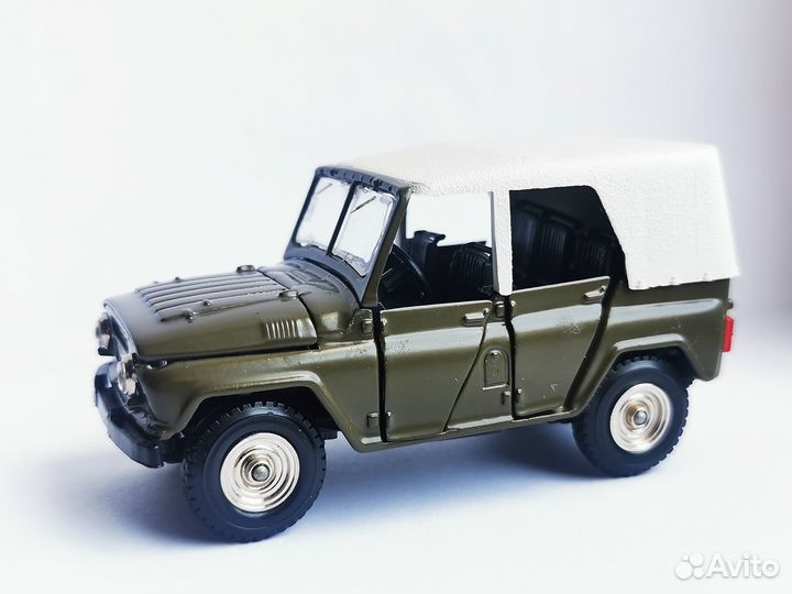 Модель автомобиля УАЗ 469 1 43 СССР