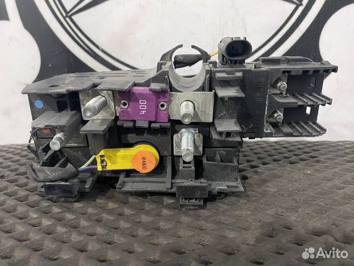 Блок предохранителей Mercedes-Benz M-Класс W166