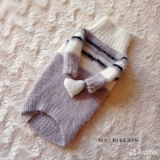 Свитер для маленькой собачки