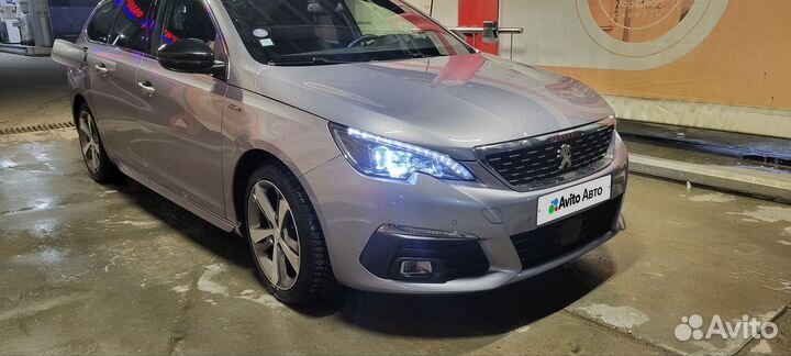 Peugeot 308 1.2 AT, 2020, 94 000 км