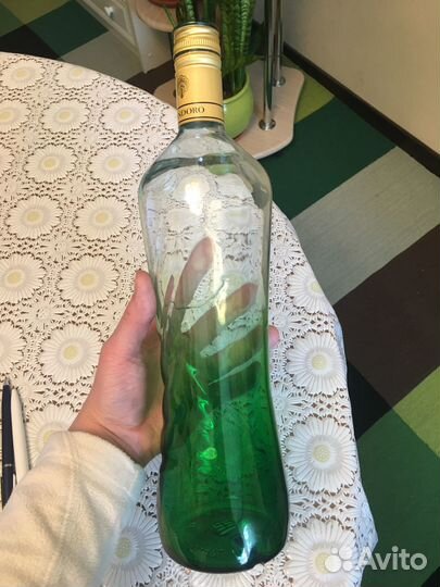 Бутылка цветное стекло