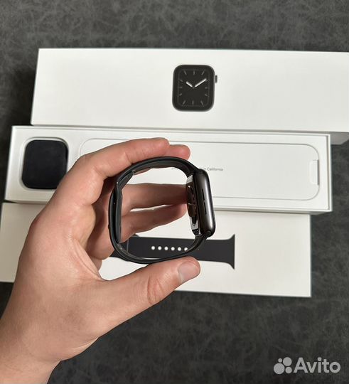 Apple Watch 5 44 mm