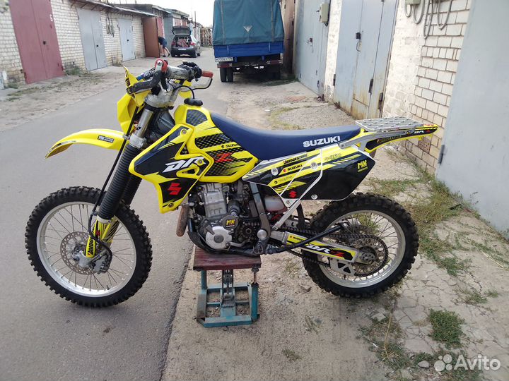Suzuki DRZ 400 E