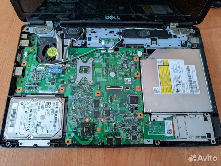 Ноутбук Dell Inspiron 1546 (неисправный)