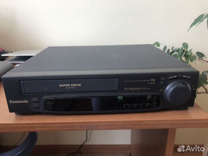 Видеомагнитофон Panasonic