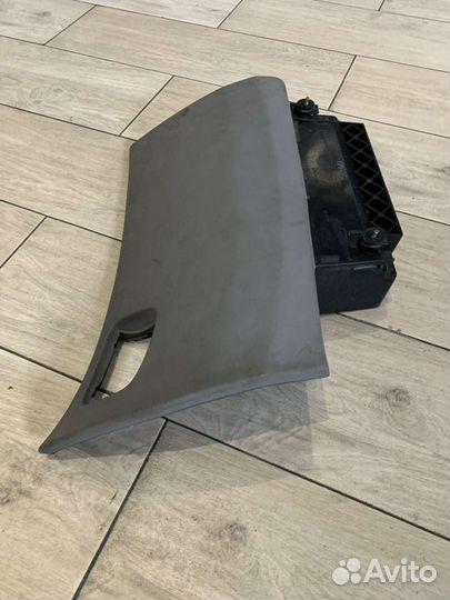 Бардачек бмв 7 е38