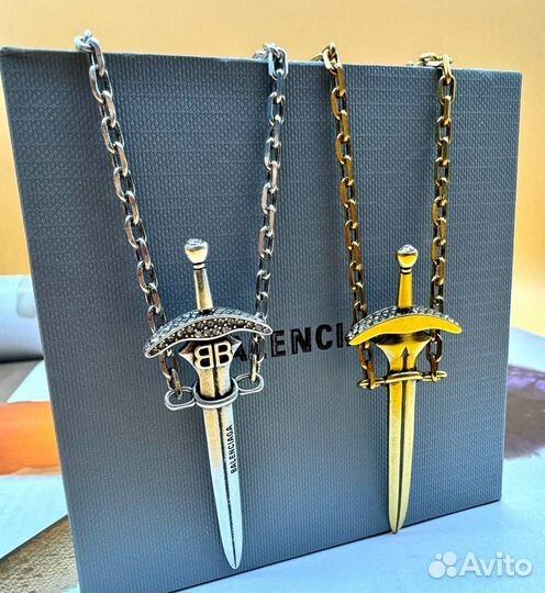 Колье Balenciaga