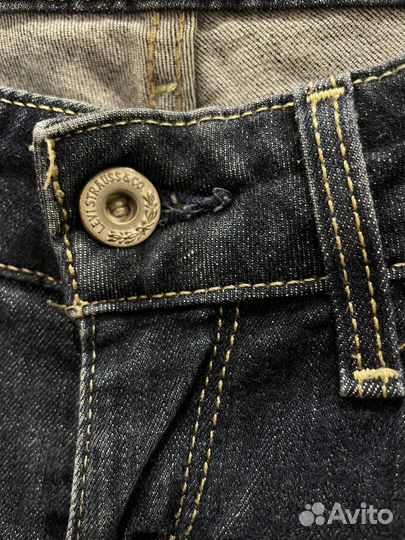 Джинсы levis