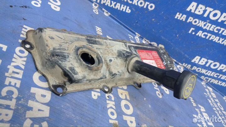 Клапанная крышка Ford F350 пикап A325C 2005