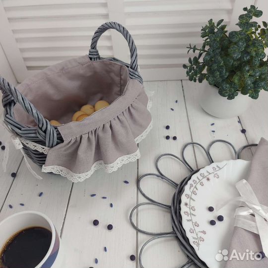 Корзина плетёная