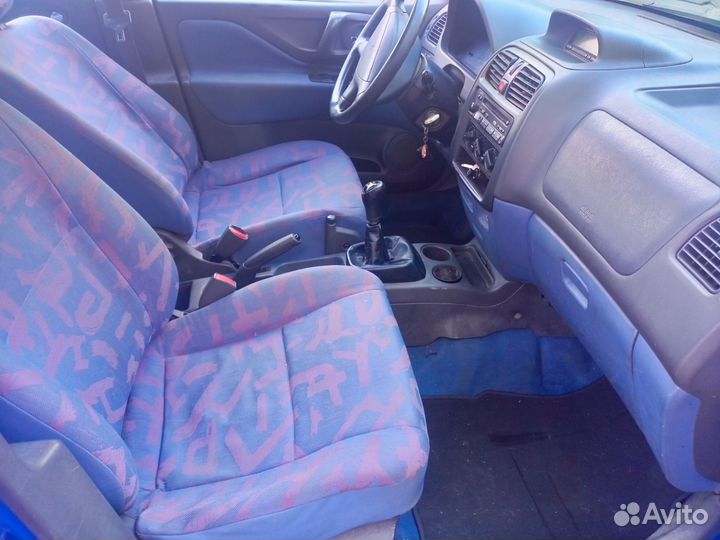 Mitsubishi Space Star 1.8 МТ, 1999, 272 000 км