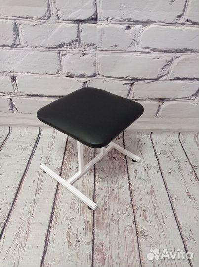 Подставка под ванну для ног