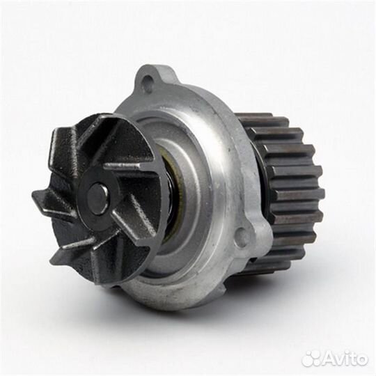 Водяная помпа на Skoda Rapid