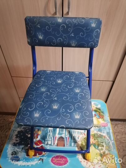 Детский стол и стул