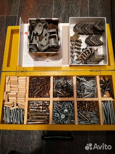 Мебельная фурнитура