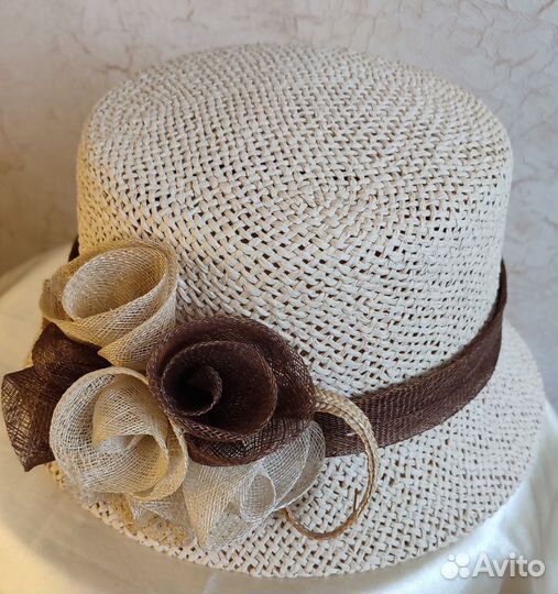 Шляпа женская соломенная
