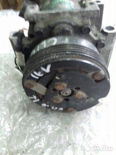 Компрессор кондиционера Renault Clio 2