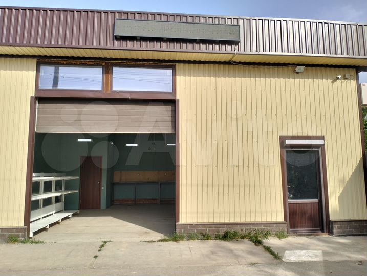 Аренда помещения, первая линия от дороги, 65 м²