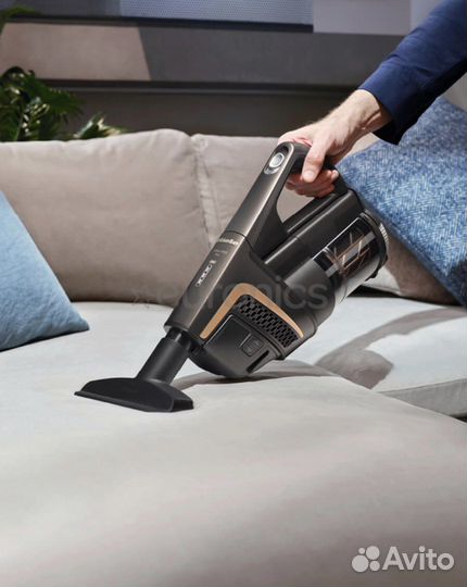 Ручной пылесос Miele Triflex HX2 Pro