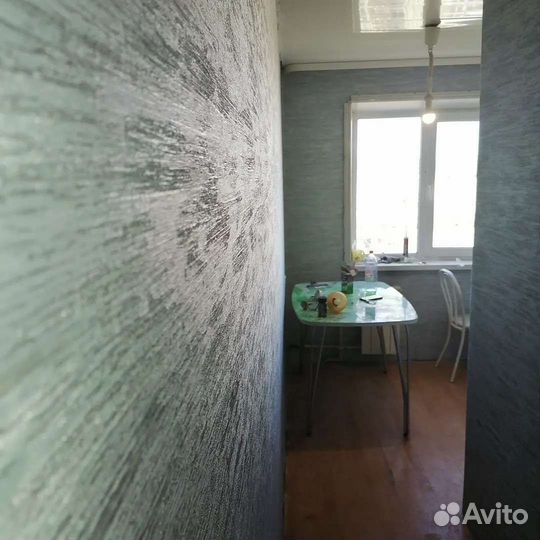 Ремонт квартир. Поклейка обоев выравнивание стен