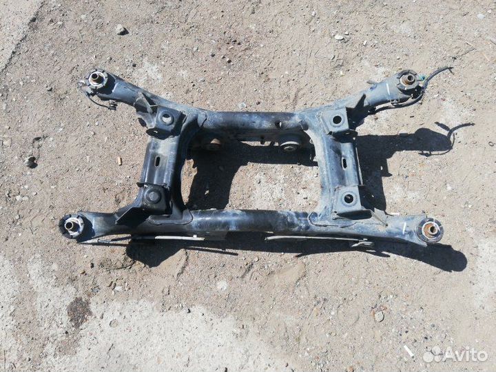 Подрамник задний Suzuki Grand Vitara TD54W J20A