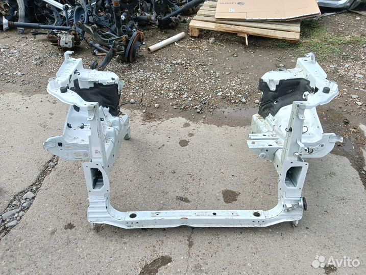 Передняя панель Митсубиси Аутлендер 3 GF телевизор