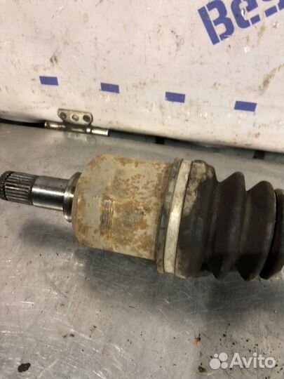 Привод передний правый Mitsubishi Lancer седан