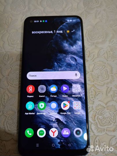 Телефон Realme8 pro