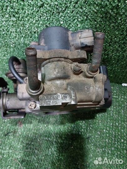 Дроссельная заслонка Nissan Bluebird Sylphy G10