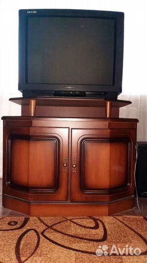 Тумба под телевизор