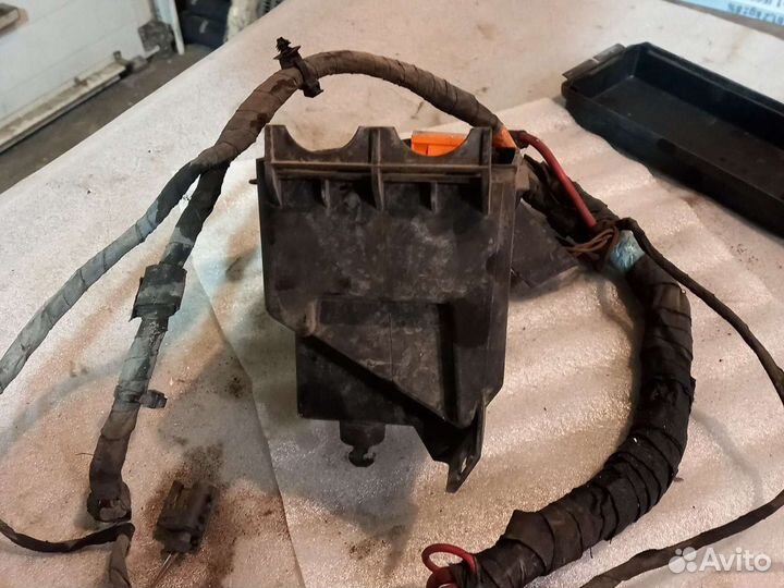 Блок предохранителей Мерседес W164