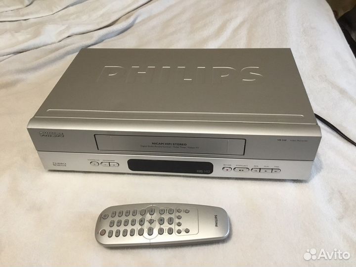 Видеомагнитофон philips