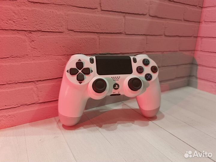 Геймпад ps4 dualshock белый Джойстик bluetooth