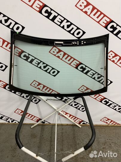 Заднее стекло на Honda Elysion Замена