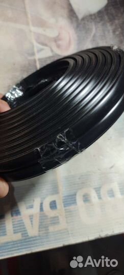 Черный замок лобового стекла и заднего 2121 нива