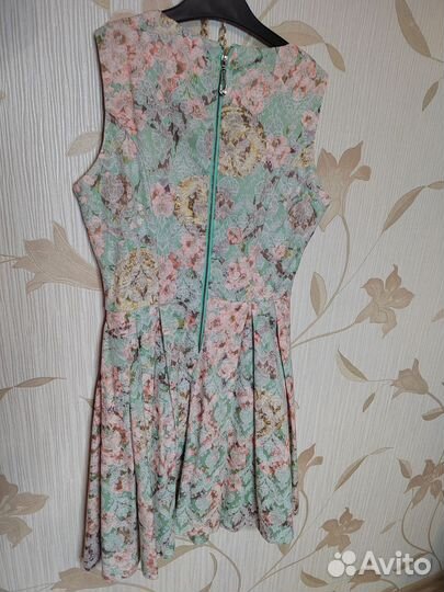 Платье женское 42 44