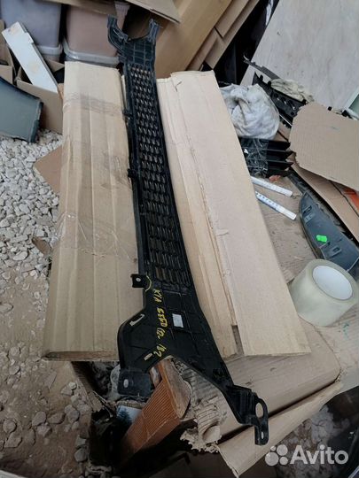 Решетка бампера передняя Kia Ceed JD 2012-2018