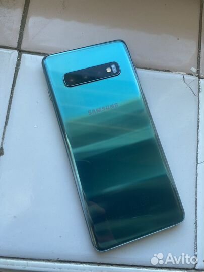 Samsung Galaxy S10, 8/128 ГБ