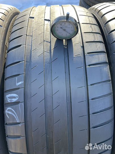 Michelin Pilot Sport 4 235/45 R18
