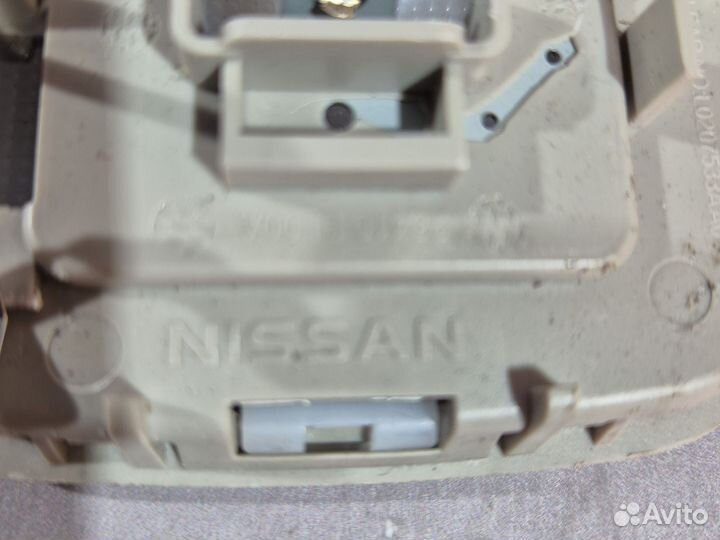 Плафон потолочный фонарь Nissan