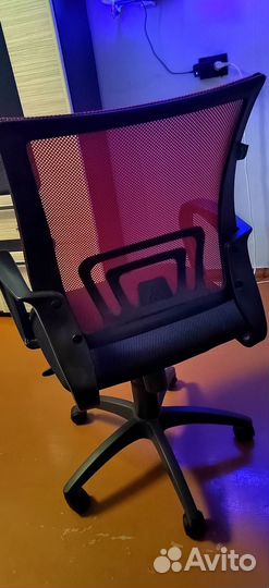 Компьютерное кресло