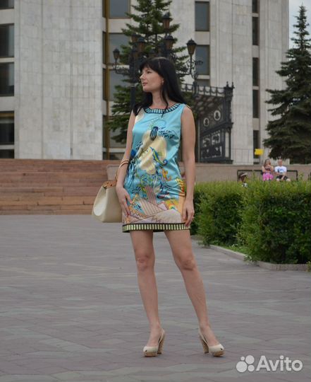 Платье женское