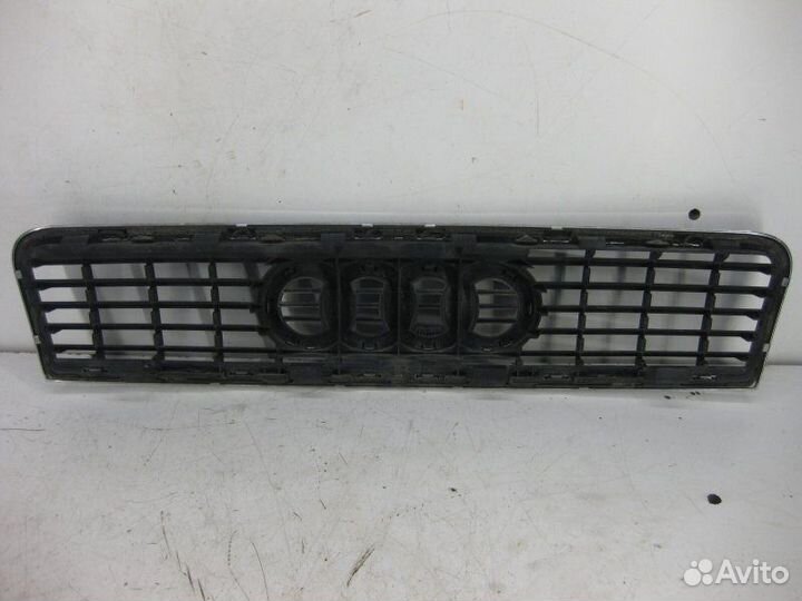 Решетка радиатора Audi A6 1.9 2000