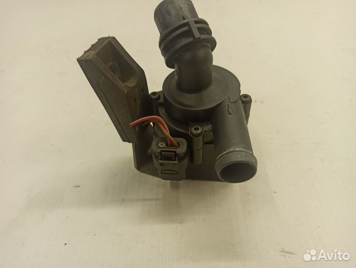 Дополнительная помпа BMW X5 E70